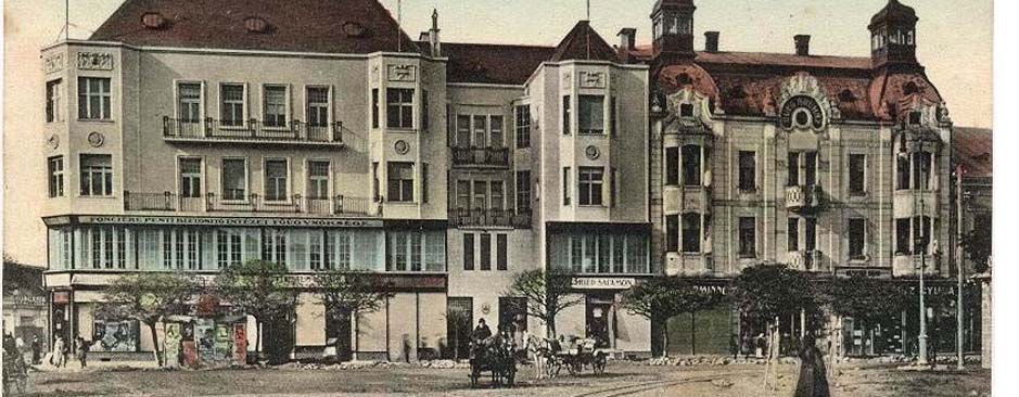 Town square 
